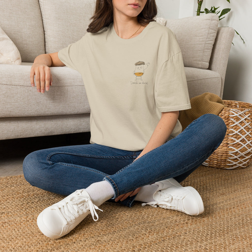 Deoch an doras mini - cartoon Tee